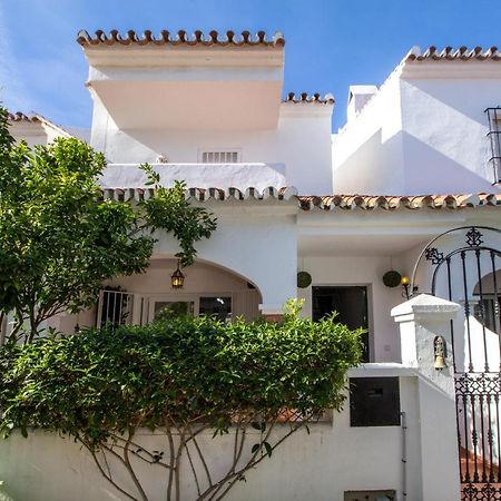 A Cozy And Elegant Townhouse Across The Beach Torre de Benagalbon Luaran gambar