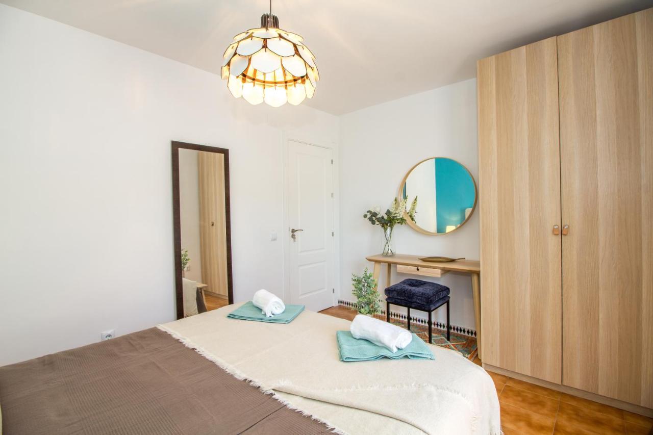 A Cozy And Elegant Townhouse Across The Beach Torre de Benagalbon Luaran gambar