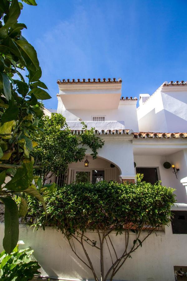 A Cozy And Elegant Townhouse Across The Beach Torre de Benagalbon Luaran gambar