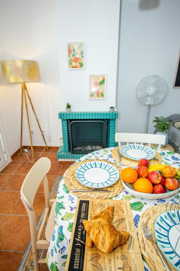 A Cozy And Elegant Townhouse Across The Beach Torre de Benagalbon Luaran gambar
