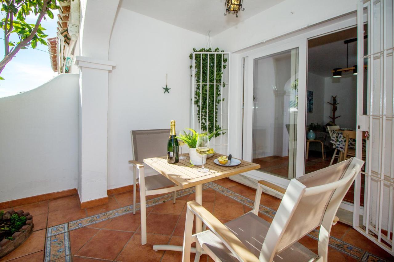 A Cozy And Elegant Townhouse Across The Beach Torre de Benagalbon Luaran gambar