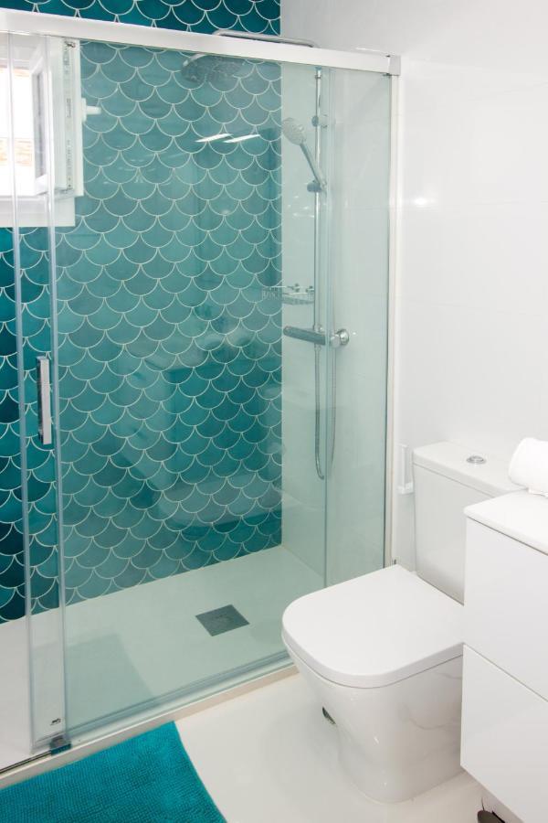 A Cozy And Elegant Townhouse Across The Beach Torre de Benagalbon Luaran gambar